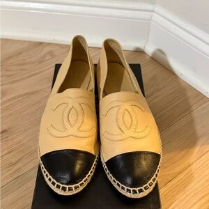 CHANEL Women's Beige and Black Espadrilles
